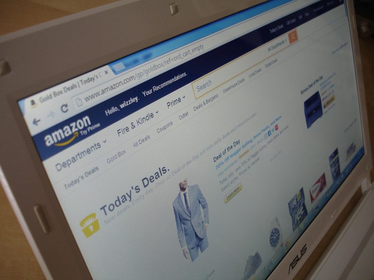 Empresa e Clientes na Internet: Quem vai atrás de quem?